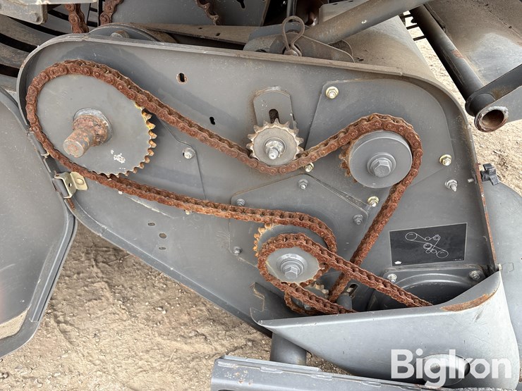 2011-massey-ferguson-2190-image-19