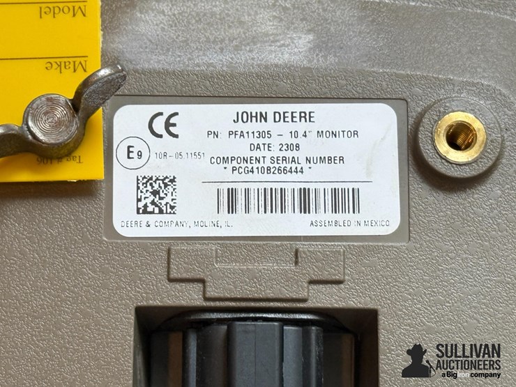 john-deere-10-image-3
