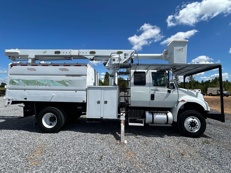 2011-international-durastar-4300-image-4