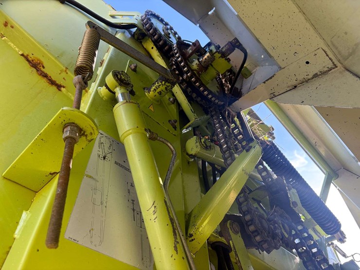 claas-variant-280-image-25