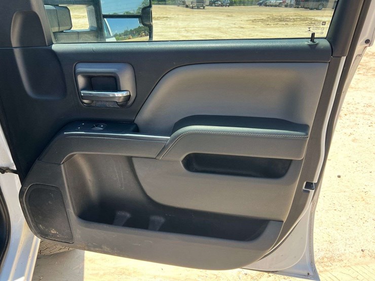 2015-chevrolet-silverado-2500hd-image-20