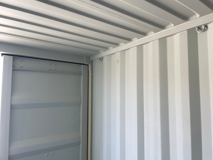 #405-•-20'-shipping-container-image-30