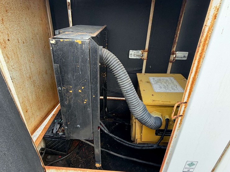 caterpillar-75-kw-image-18