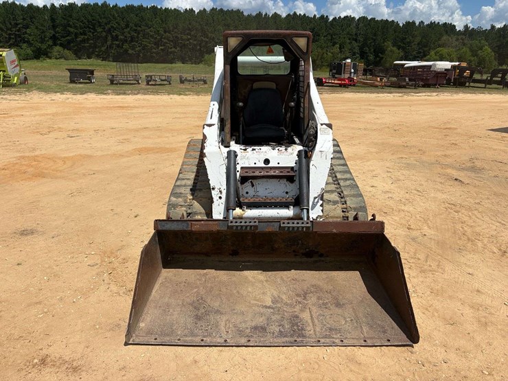 bobcat-t300-image-4