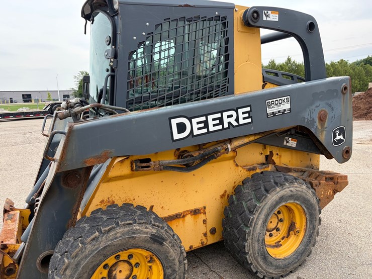 deere-326d-image-7