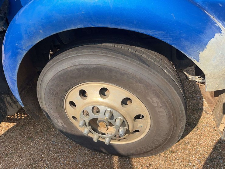 2015-kenworth-w9-series-tractor-truck-image-17