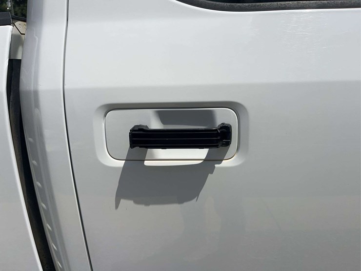 2016-ford-f150-image-12