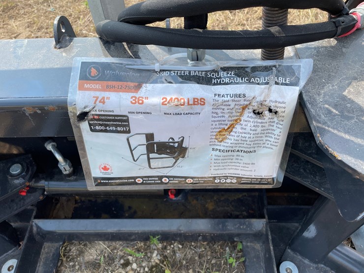 #9758-•-wolverine-universal-hydraulic-bale-squeeze-attachment-image-6