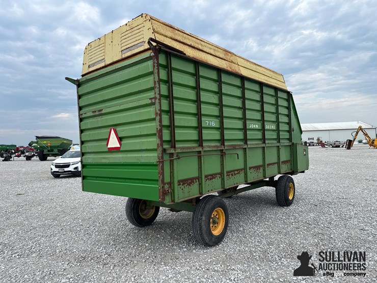 john-deere-716-image-5