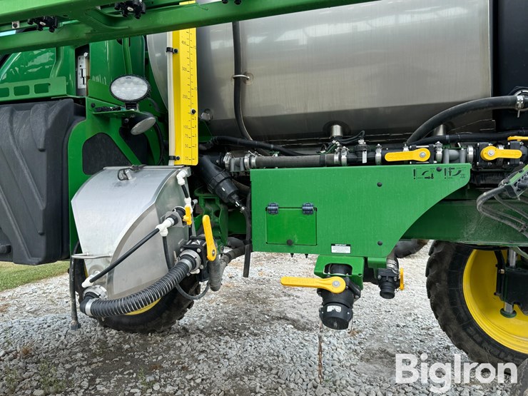 2020-john-deere-r4038-image-13