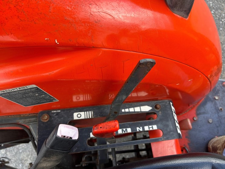 kubota-l4600-image-15