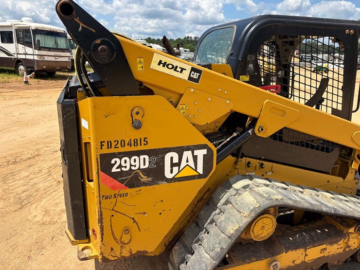 2019-caterpillar-299d2-image-26