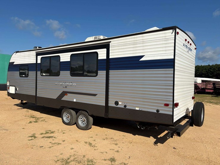 2022-forrest-river-"primetime-avenger-le"-bumper-pull-travel-trailer-image-2