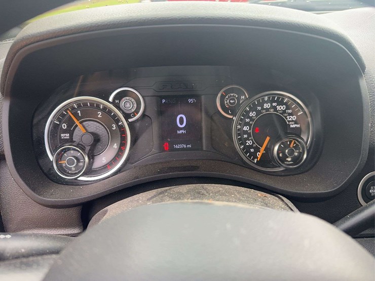 2022-dodge-3500-image-17
