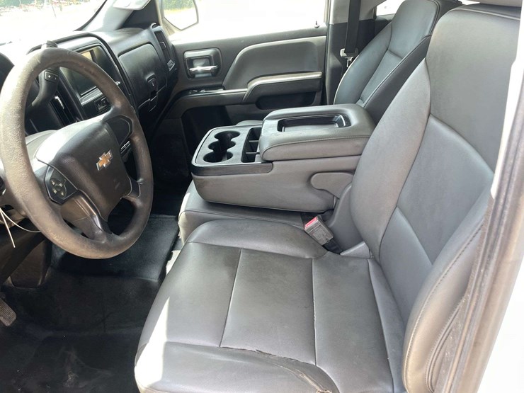 2018-chevrolet-silverado-1500-image-9