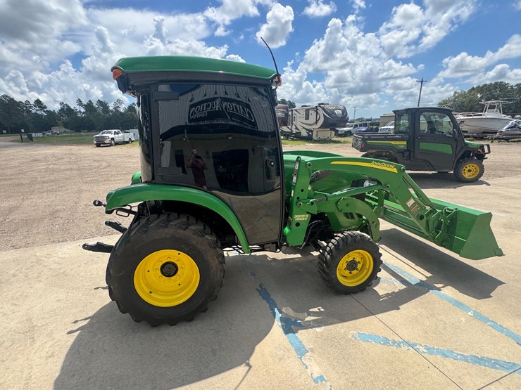 john-deere-3520-image-16