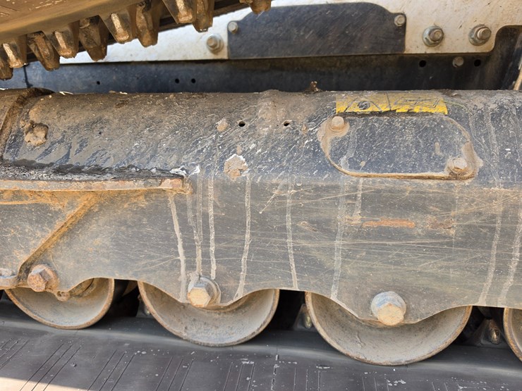 2020-bobcat-t770-image-47