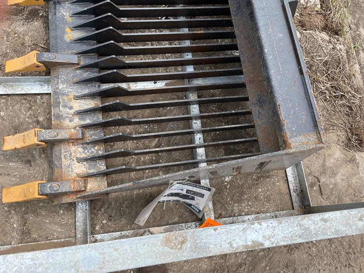 #9769-•-landhonor-78"-skid-steer-rock-bucket-attachment-image-6