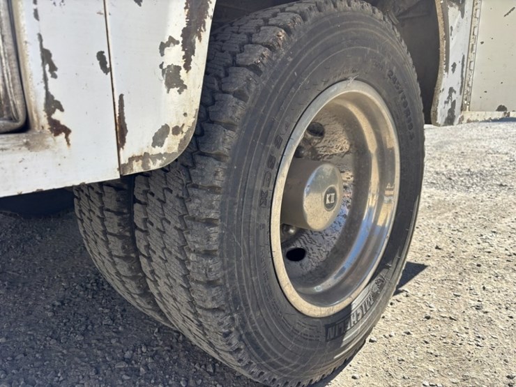 1999-ford-f450-image-9
