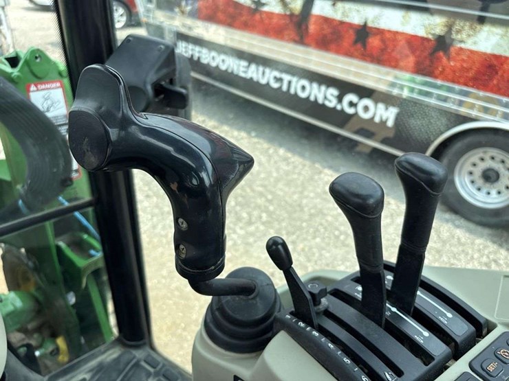 john-deere-4066r-image-16