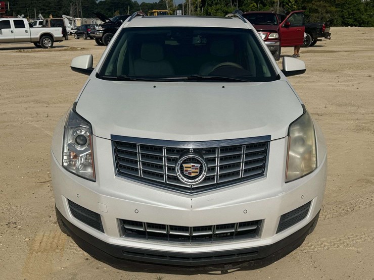 2014-cadillac-srx-image-5