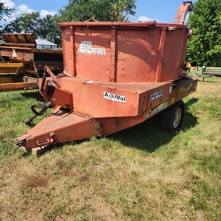 #2804 • Agri Chopper Tub Grinder