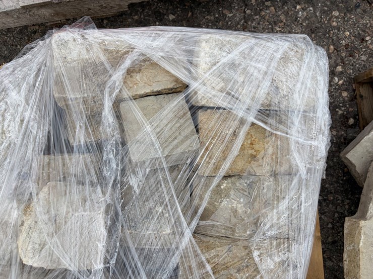 #8385-•-landscaping-stone-image-6