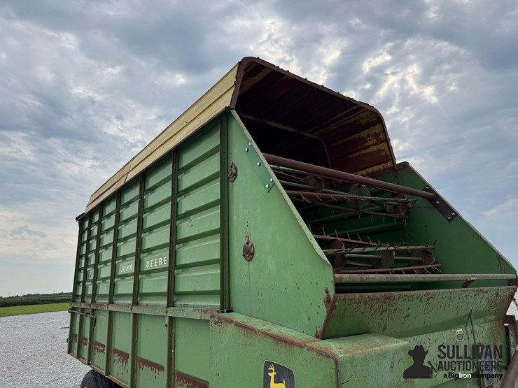 john-deere-716-image-9