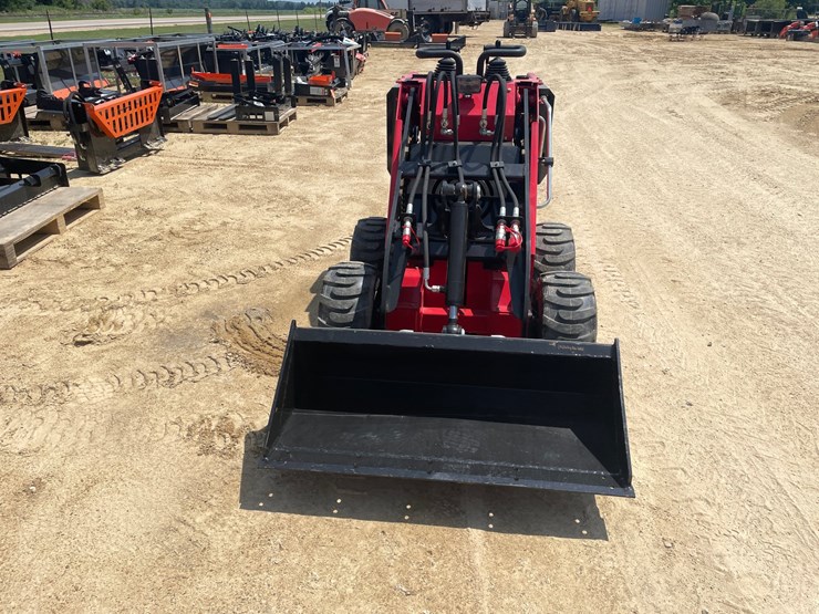 #416-•-new-ht360-mini-wheel-skid-steer-image-2