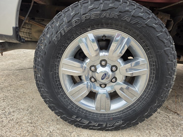 2011-ford-f150-image-50