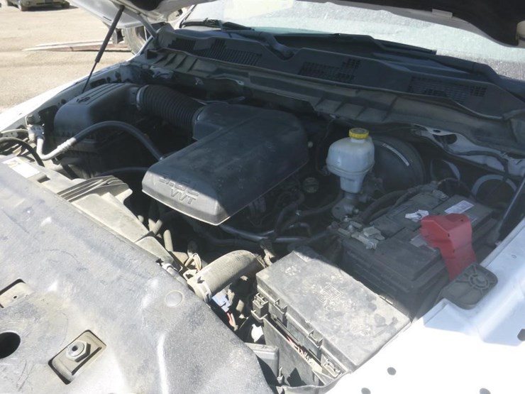 2016-dodge-1500-image-9