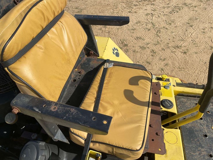 great-dane-52”-zero-turn-mower-(1075-hours)-image-11