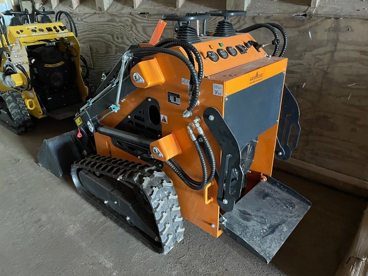 #9733-•-land-honor-mini-skid-steer-loader-image-2