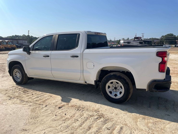 2019-chevrolet-silverado-1500-image-2