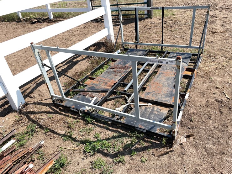 #7968-•-metal-shipping-frame-with-sides-and-fork-pockets-image-5