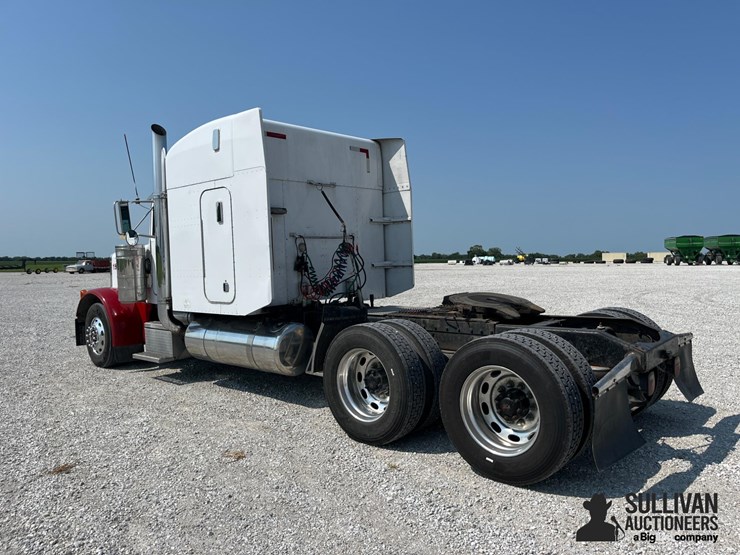 2000-peterbilt-379-image-7
