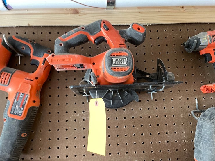 #10141-•-(7)-black-and-decker-cordless-power-tools-image-3