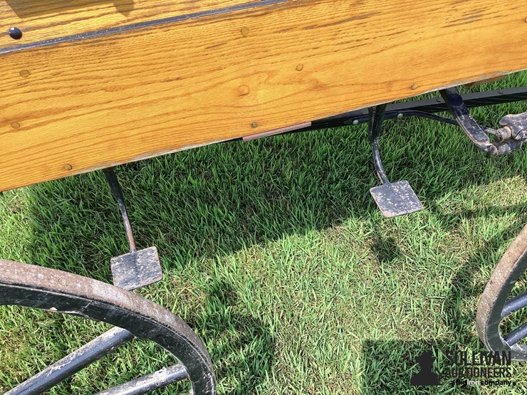 2-seat-horse-drawn-spring-wagon-image-18