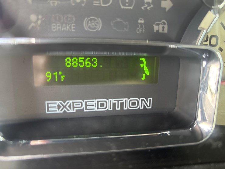 2013-ford-expedition-image-13