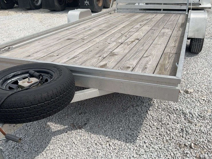 2019-aluma-single-axle-trailer,-w/fold-down-ramp,-wood-floor,-low-use,-model-7814es-w,-from-estate-vin-1ygus1413kb184718-image-2