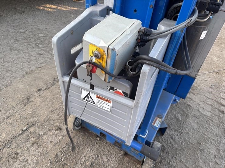upright-068002-101-man-lift-image-7