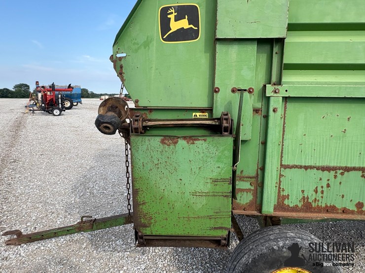 john-deere-716-image-11
