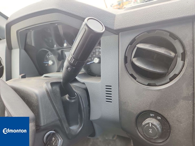 2011-ford-f350-image-22