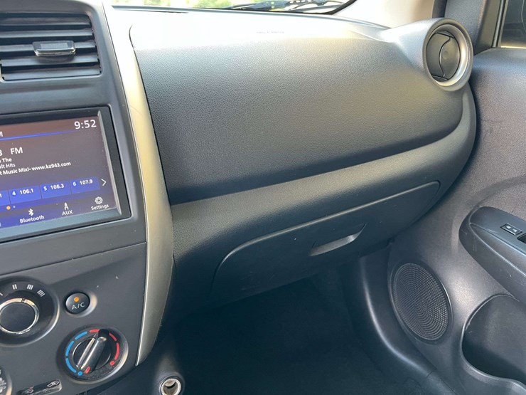 2019-nissan-versa-(99,073-miles)-image-28