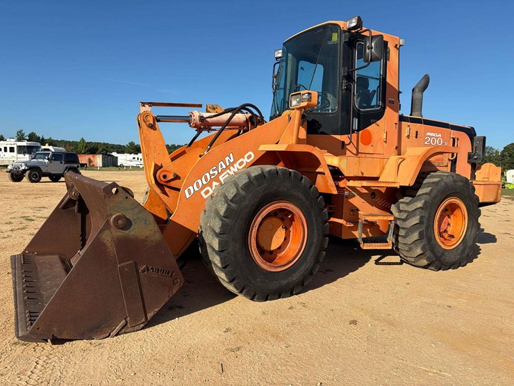 doosan-mega-200-v-image-1