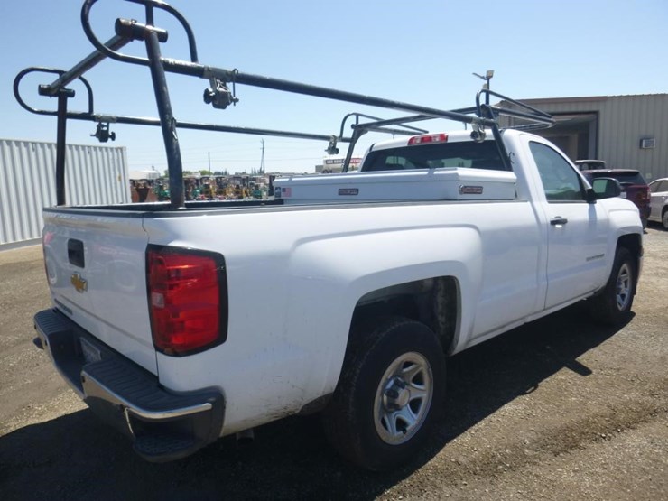 2015-chevrolet-1500-image-3