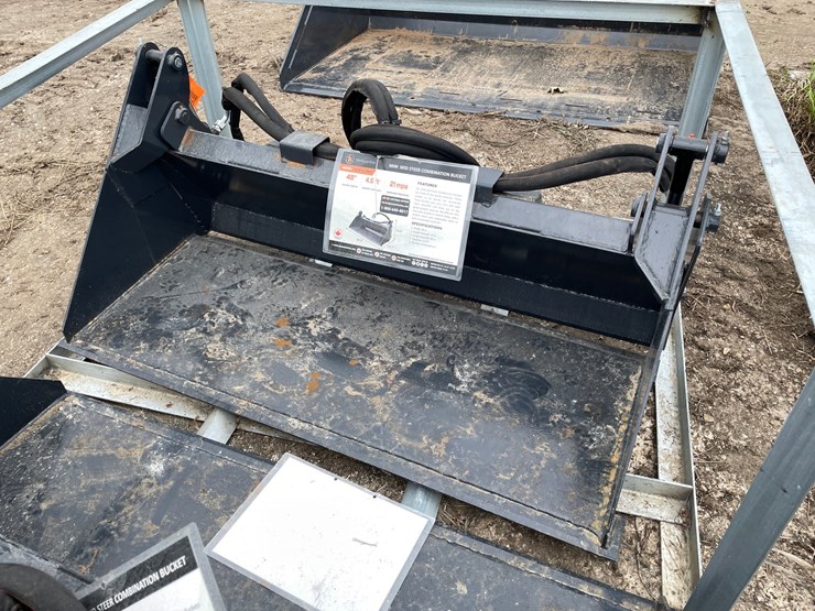 #9806-•-mini-skid-steer-48"-combination-bucket-attachment-image-1