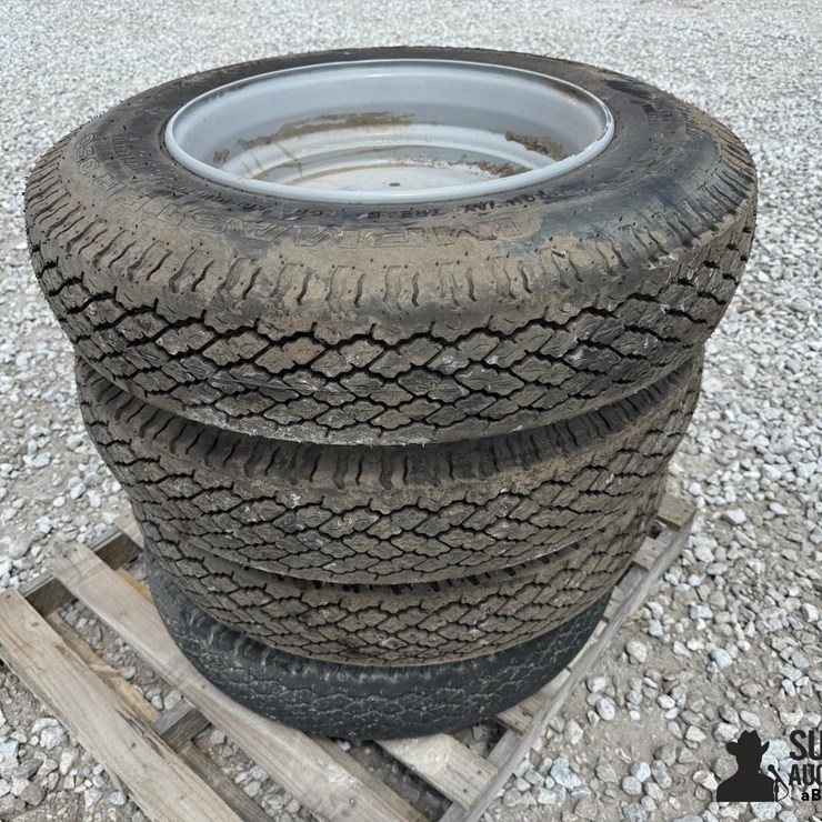 Galaxy 9-22.5 Tires On Kinze 8 Bolt Wheels (BID PER UNIT)