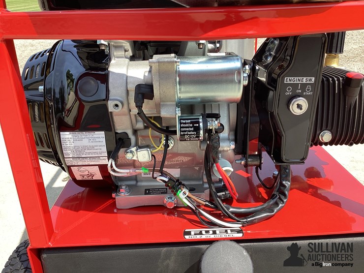 2026-magnum-4000-series-hot-water-pressure-washer-image-10