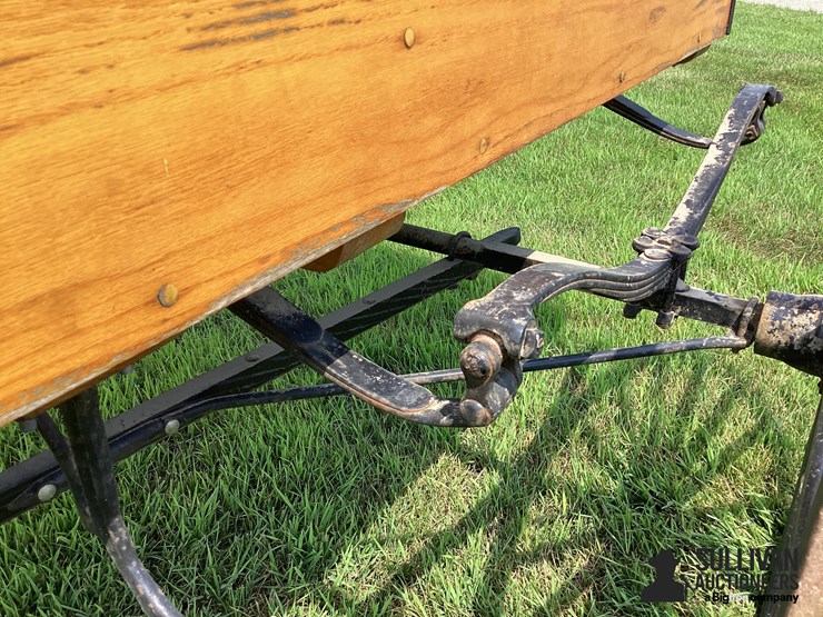 2-seat-horse-drawn-spring-wagon-image-20
